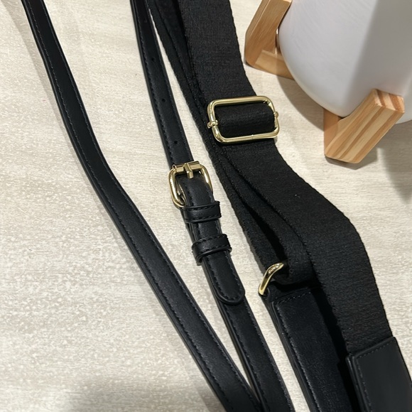 Steve Madden Boston Bag - Picture 5 of 8